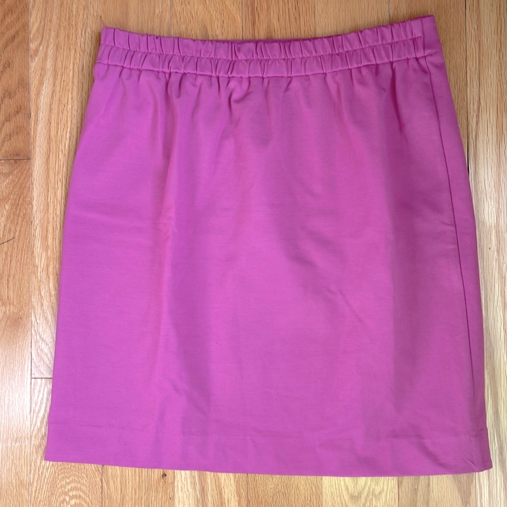 Alysse Fitted Fuchsia Pencil Skirt